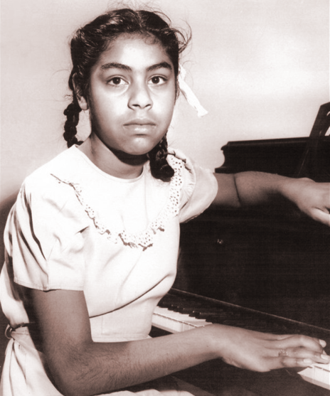 Picturing Mexican America